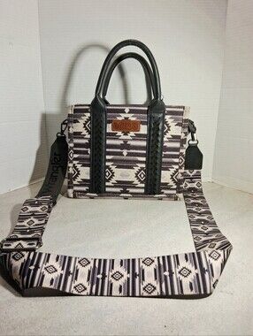 Wrangler South West Aztec Pattern Purse